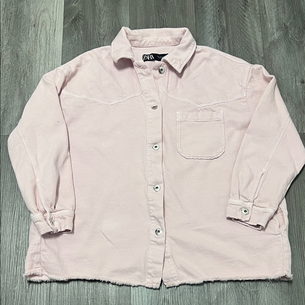 Zara woman’s denim oversized jacket shirt/ light pink/ size L
